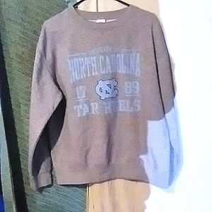 Russell Carolina Tar heels sweatshirt Lg